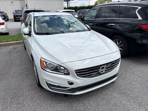 Used 2015 Volvo V60 T5 Premier Plus FWD image 24