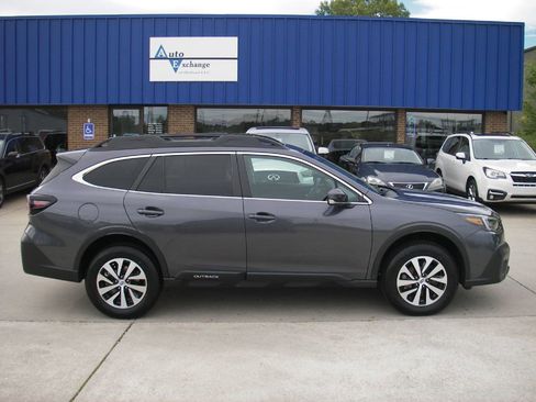 Used 2020 Subaru Outback Premium w/ Popular Package #1 image 4