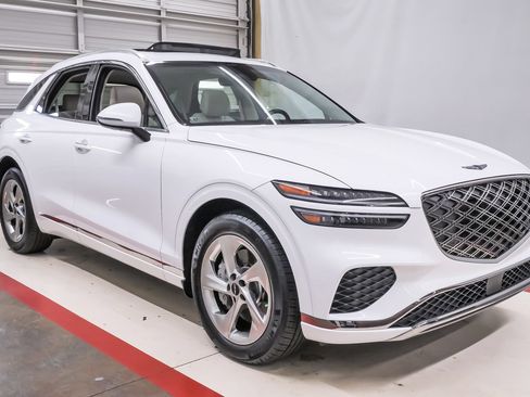 Certified 2026 Genesis GV70 2.5T Select AWD/4WD image 5