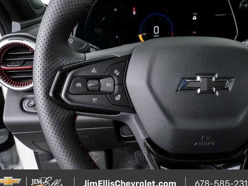 New 2026 Chevrolet Trax RS w/ Sunroof Package image 9