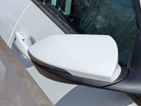 New 2026 Hyundai Elantra Limited FWD image 11