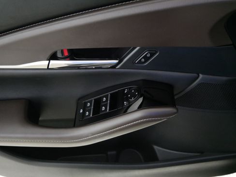 Used 2023 MAZDA CX-30 AWD 2.5 S w/ Premium Package image 19