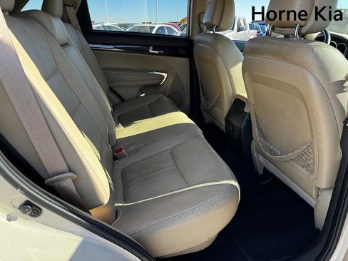 Used 2011 Kia Sorento EX w/ Premium Pkg image 27
