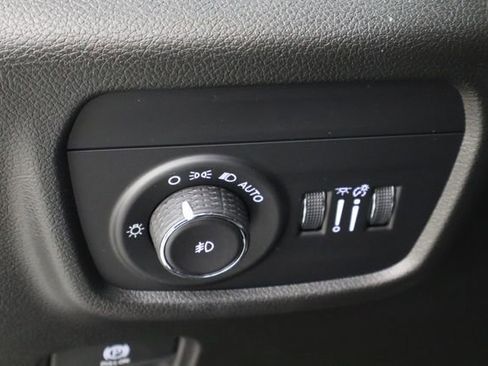 Used 2023 Jeep Grand Cherokee L Overland w/ Luxury Tech Group IV AWD/4WD image 25