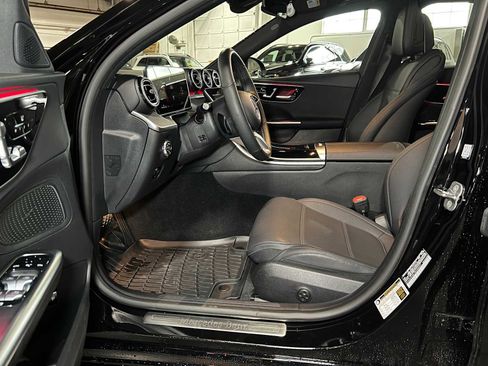 Used 2025 Mercedes-Benz C 300 4MATIC Sedan image 23