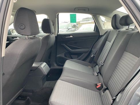 Certified 2025 Volkswagen Jetta S image 17