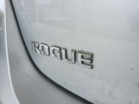 Used 2013 Nissan Rogue S w/ Special Edition Pkg AWD/4WD image 25