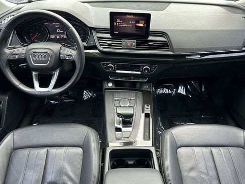 Used 2020 Audi Q5 Premium w/ Convenience Package image 12