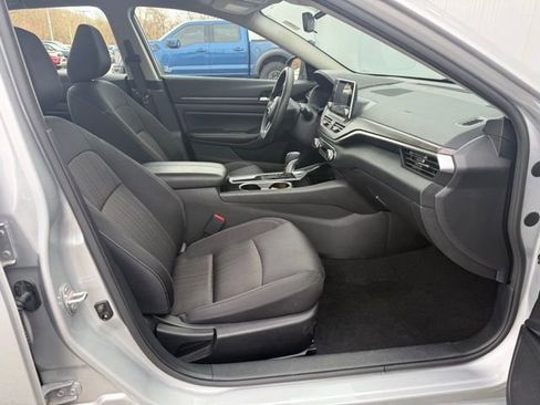 Used 2024 Nissan Altima 2.5 SV image 28