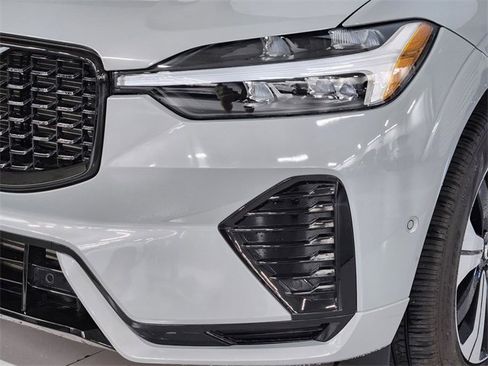 Used 2025 Volvo XC60 T8 Plus w/ Protection Package Premier image 11