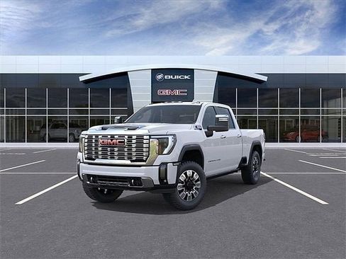New 2026 GMC Sierra 2500 Denali w/ Max Trailering Package AWD/4WD image 8