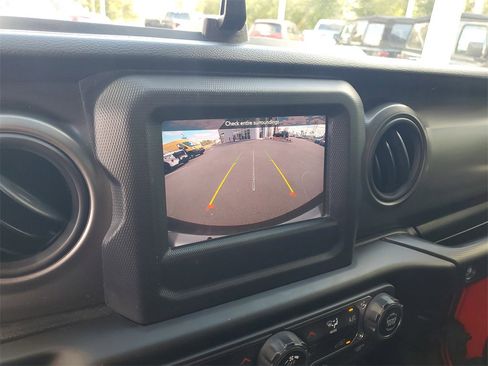 Used 2021 Jeep Wrangler Unlimited Sport image 20