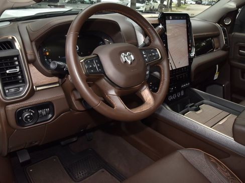 Used 2025 RAM 3500 Longhorn image 35