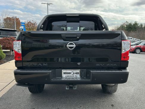 Certified 2024 Nissan Titan SV w/ SV Bronze Edition Package image 5