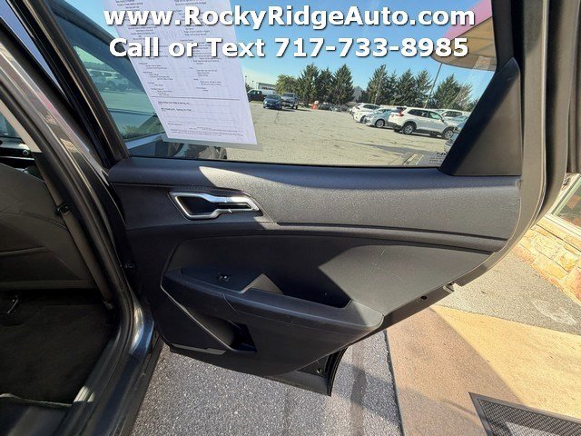 Used 2023 Kia Sportage LX AWD/4WD image 37
