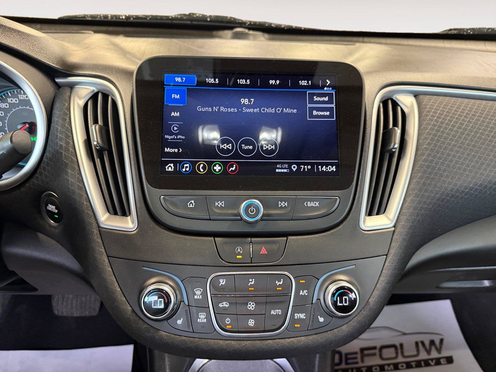 Used 2024 Chevrolet Malibu LT w/ Sport Edition FWD image 14