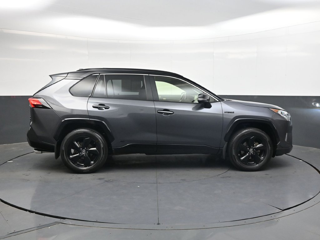 Used 2019 Toyota RAV4 XSE AWD/4WD image 3