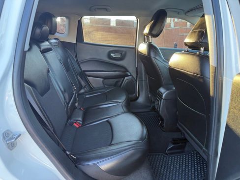 Certified 2021 Jeep Compass Latitude w/ Convenience Group image 13