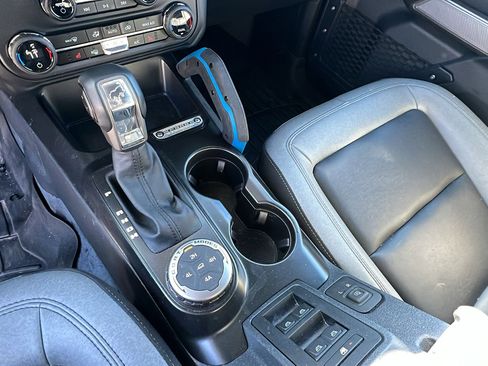 Used 2023 Ford Bronco Black Diamond image 30