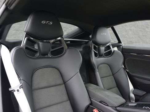 Certified 2025 Porsche 718 Cayman GTS RWD image 27