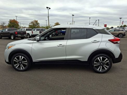 Certified 2020 Nissan Kicks SV image 4