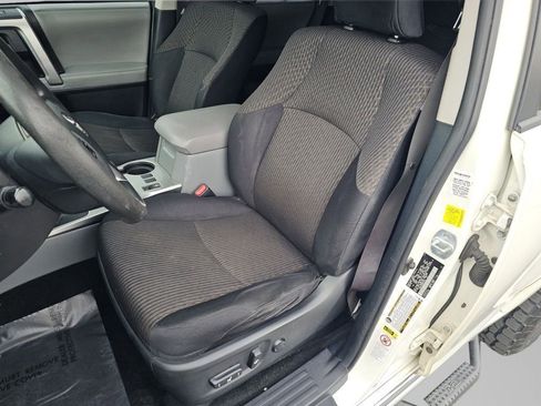 Used 2011 Toyota 4Runner SR5 image 6