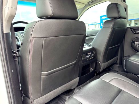 Used 2018 GMC Yukon SLT w/ Premium Edition image 21