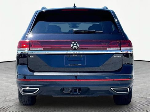 Used 2024 Volkswagen Atlas SE AWD/4WD image 5