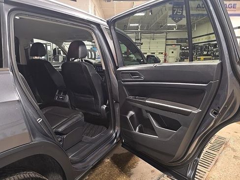 Used 2019 Volkswagen Atlas SE w/ Towing Package image 30