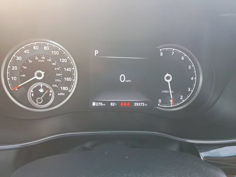 Used 2025 Genesis G70 2.5T RWD image 2