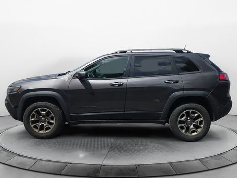Used 2021 Jeep Cherokee Trailhawk w/ Sun, Sound & Nav Group AWD/4WD image 2