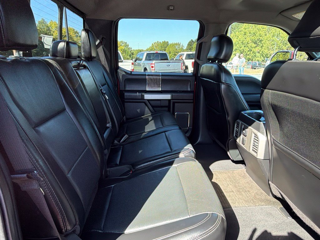 Used 2017 Ford F250 Lariat w/ Lariat Value Package AWD/4WD image 19