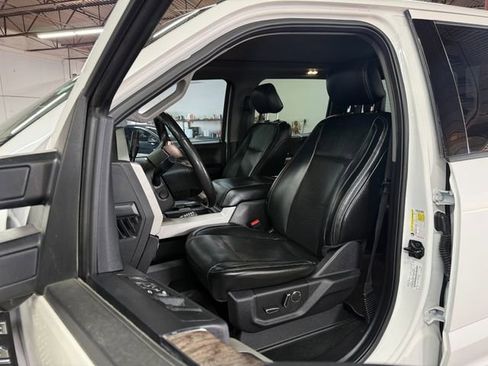 Used 2019 Ford F250 Lariat w/ Lariat Ultimate Package AWD/4WD image 19