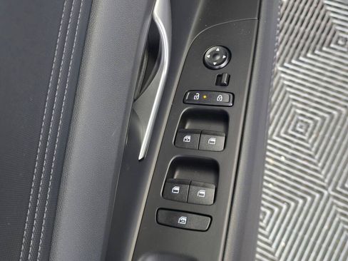 New 2026 Hyundai Elantra Limited FWD image 19