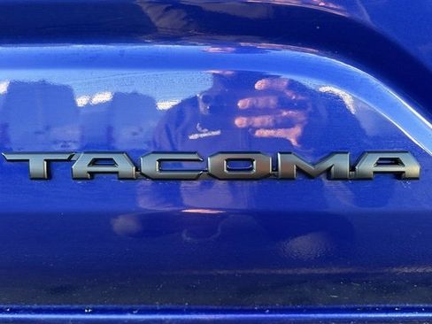 Used 2024 Toyota Tacoma TRD Off-Road image 8