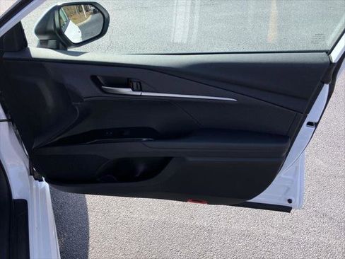 Certified 2025 Toyota Camry SE image 29