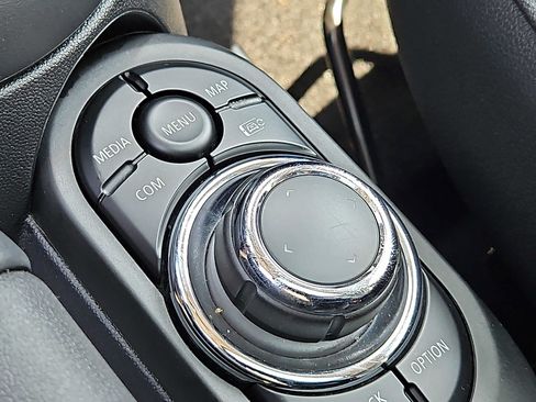 Used 2023 MINI Cooper 2-Door Hardtop FWD image 26
