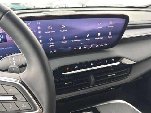 Used 2025 Buick Enclave Sport Touring FWD image 19