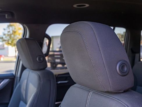 Used 2025 GMC Acadia Elevation image 11