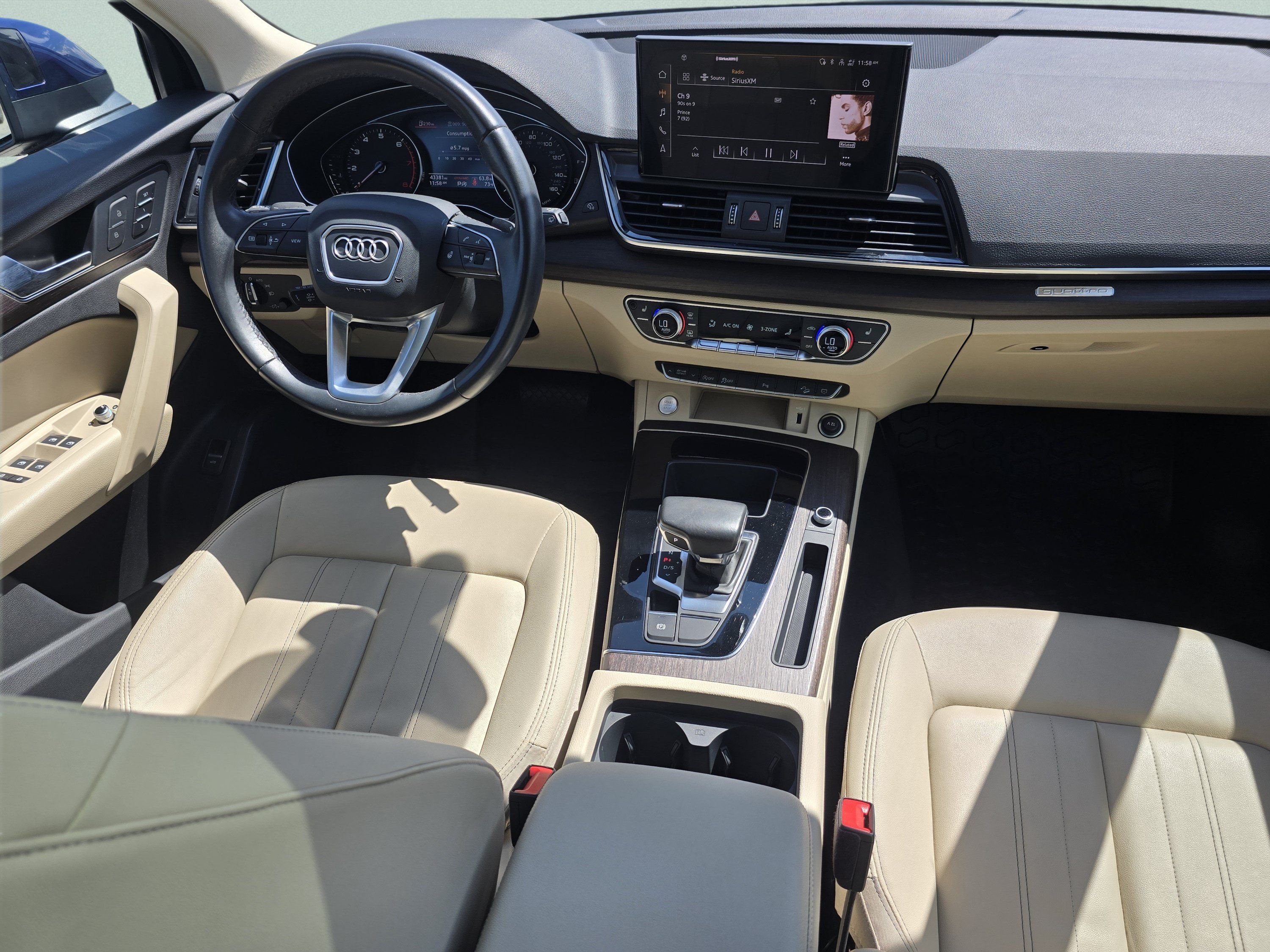 Used 2023 Audi Q5 2.0T Premium w/ Convenience Package AWD/4WD image 30