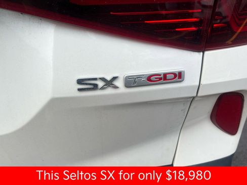 Used 2021 Kia Seltos SX w/ SX Sunroof Package image 20