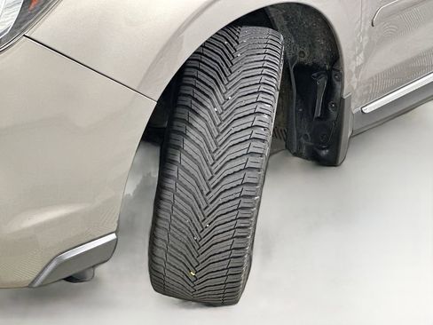 Used 2018 Subaru Forester 2.5i Touring w/ Popular Package #3B image 24