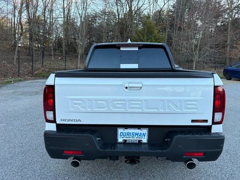 Used 2024 Honda Ridgeline TrailSport image 4