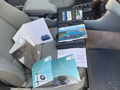 Used 2006 BMW 325Ci Convertible image 25