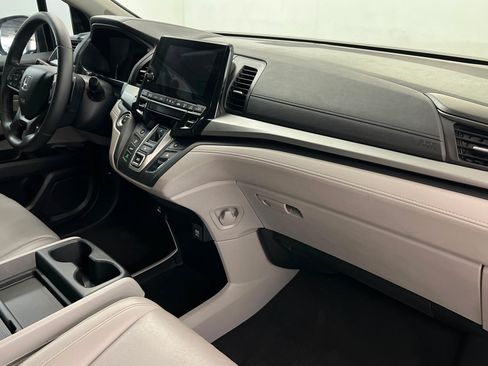 Used 2024 Honda Odyssey EX-L image 25