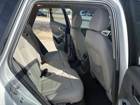 Used 2011 Audi Q5 2.0T Premium Plus AWD/4WD image 34