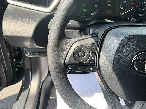 Used 2024 Toyota Corolla LE FWD image 31