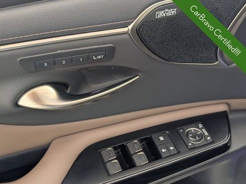 Used 2022 Lexus ES 300h Ultra Luxury w/ Protection Package (P3) FWD image 12