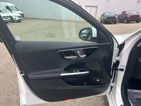Used 2025 Mercedes-Benz C 300 4MATIC Sedan image 10