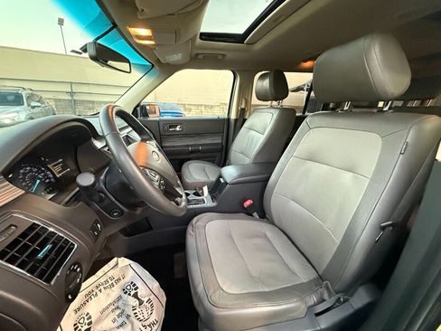 Used 2019 Ford Flex SEL w/ Equipment Group 202A FWD image 16